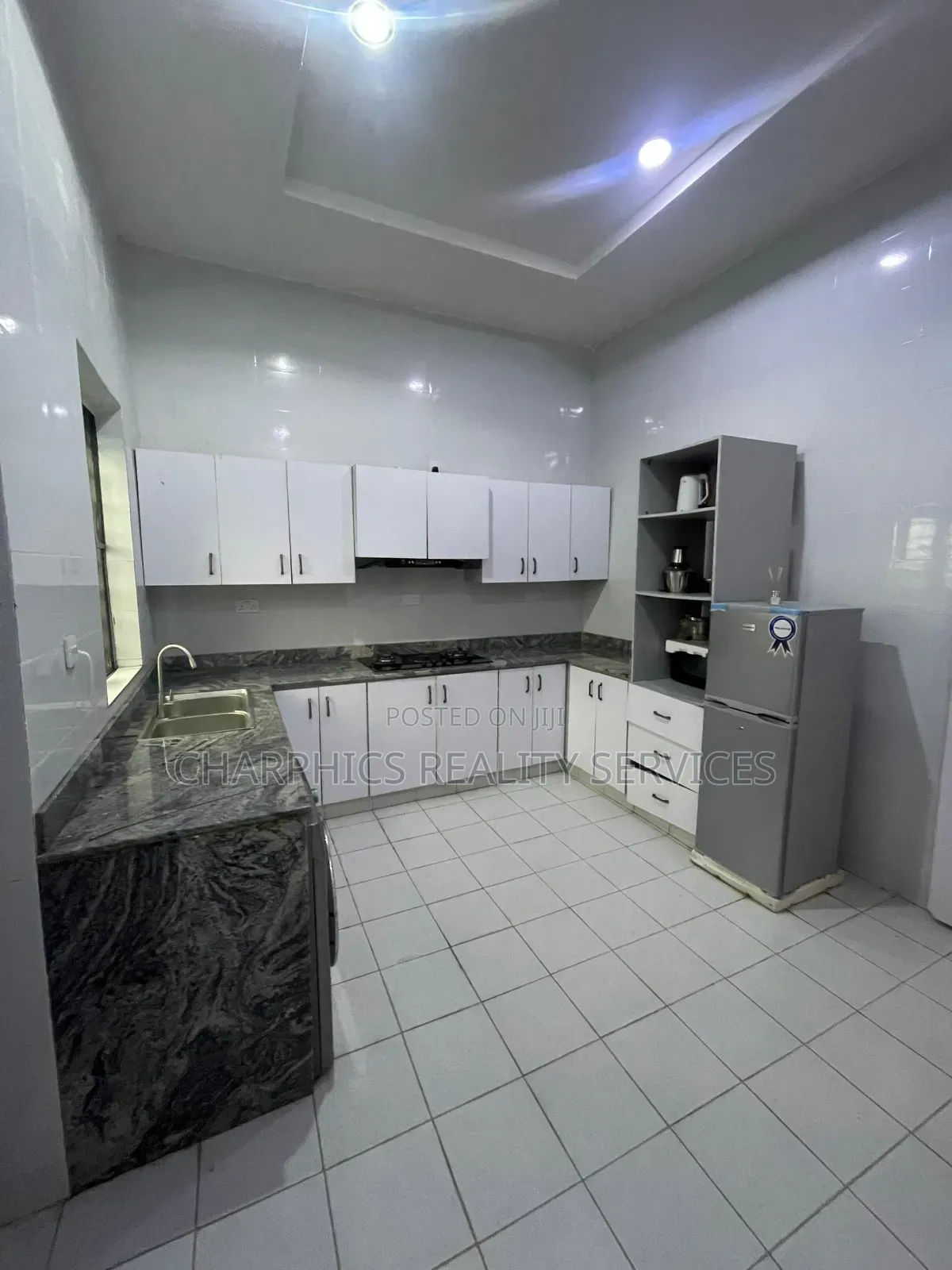 4bdrm Duplex in Lekki Phase 2 for sale in Lekki Phase 2
