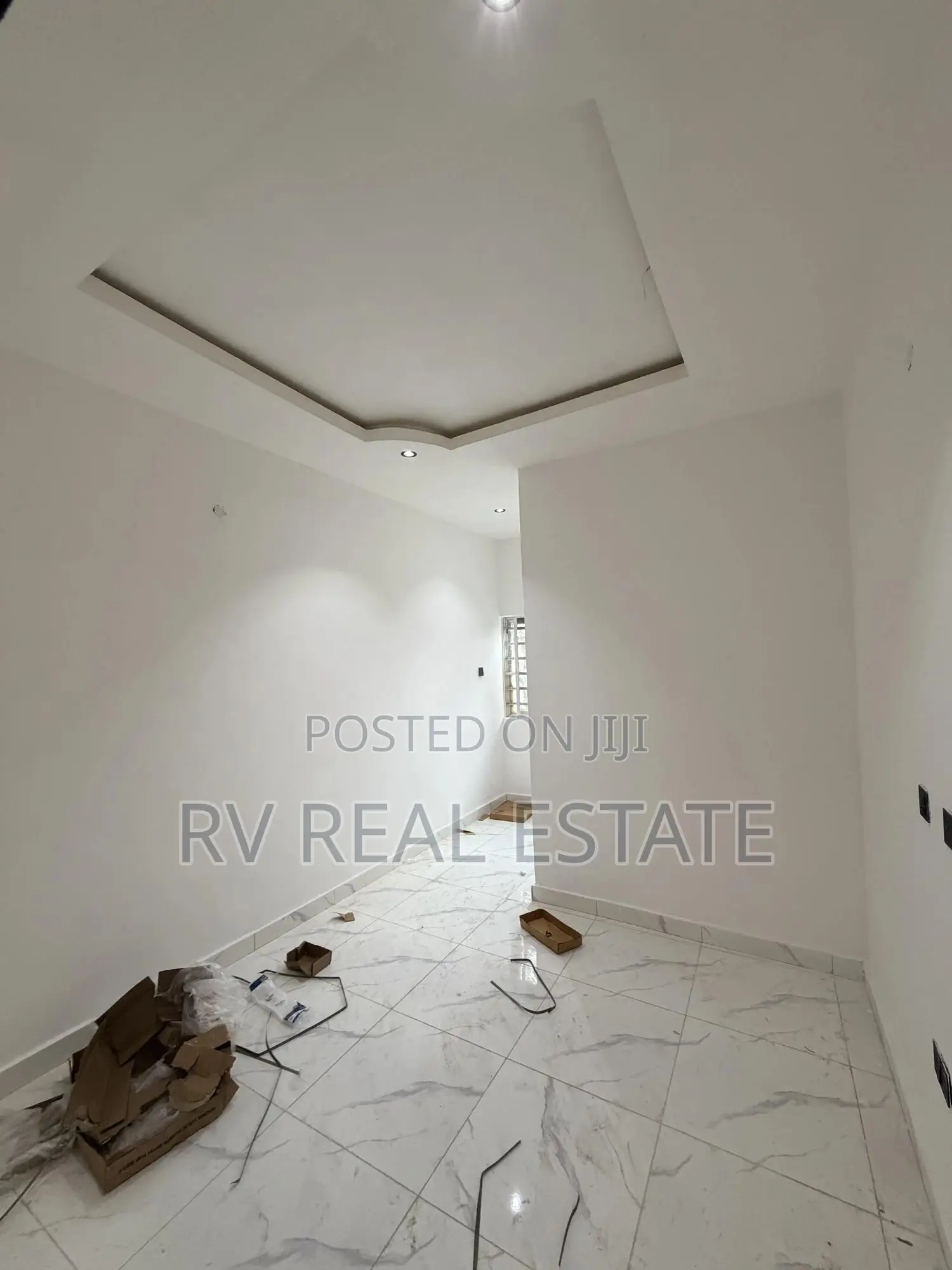 3bdrm Apartment in Oregun for sale in Oregun