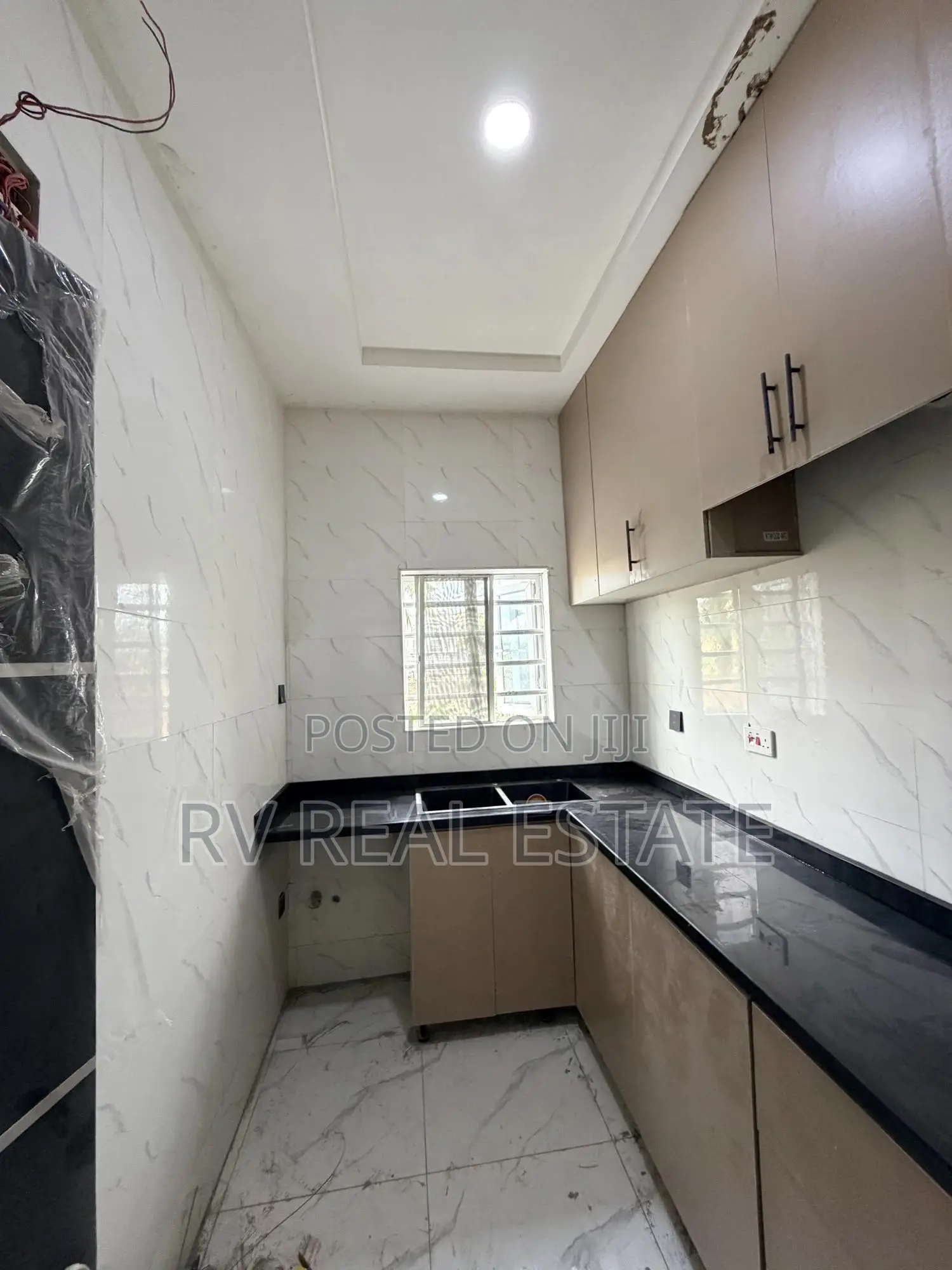 3bdrm Apartment in Oregun for sale in Oregun