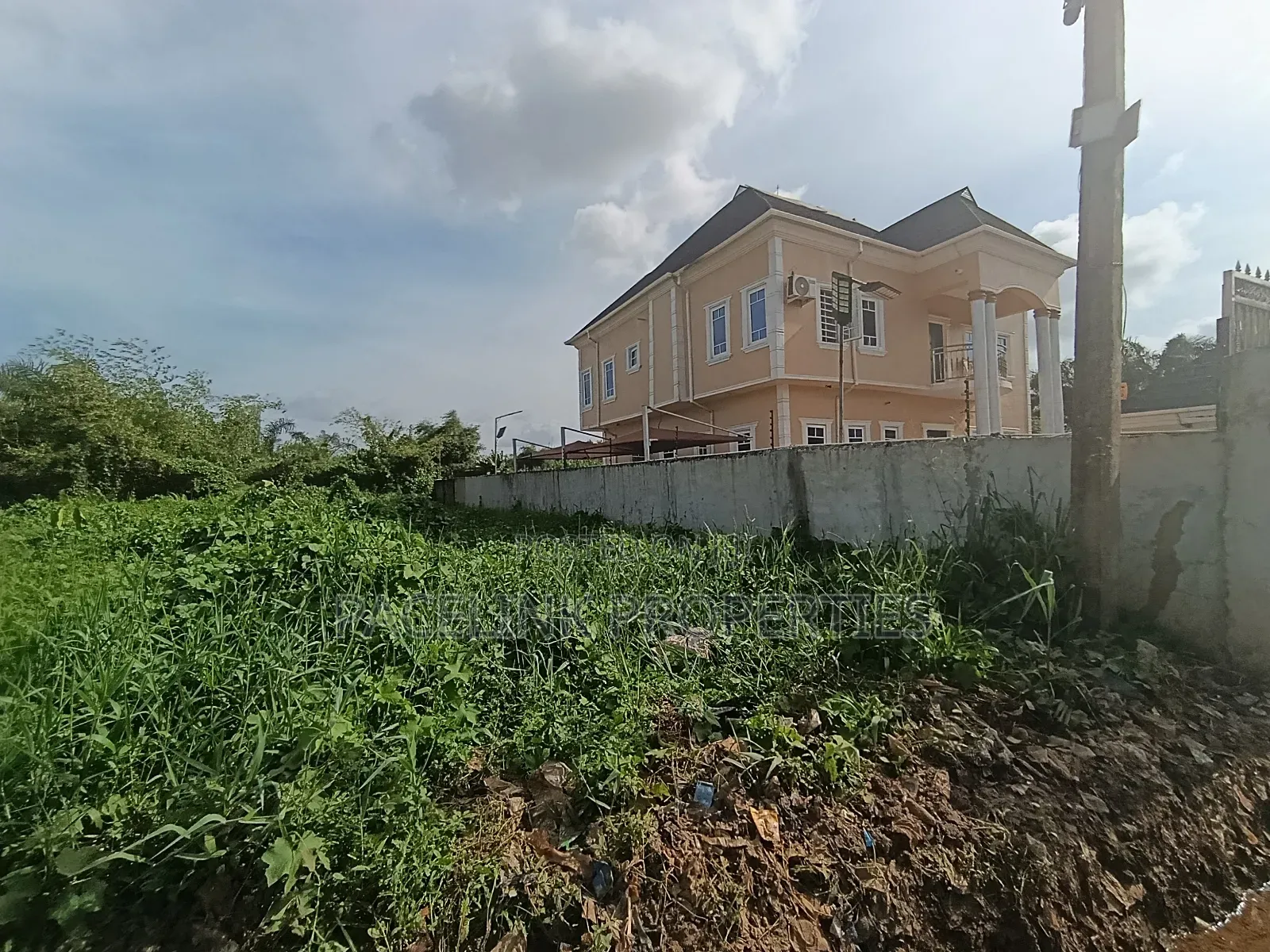 Full Plot of Land in a Very Decent Area in Ipaja / Ipaja