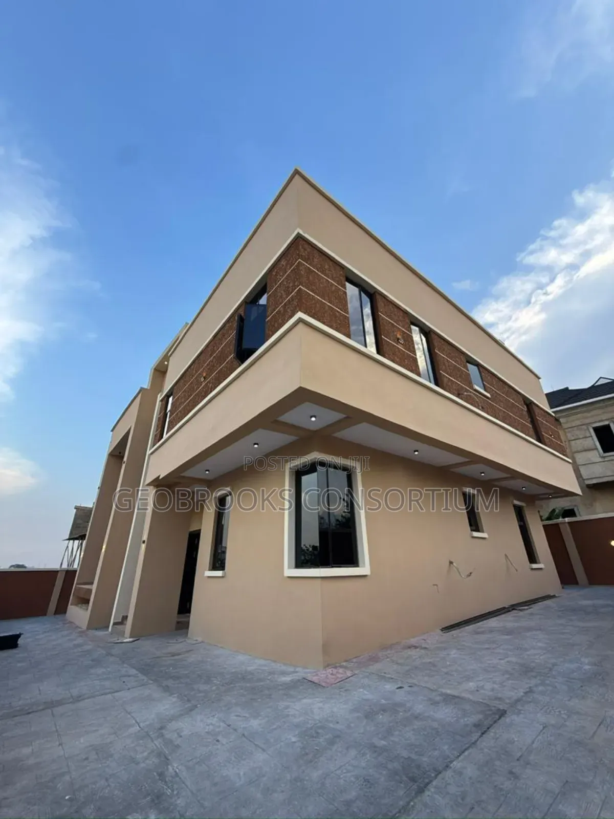 4bdrm Duplex in Carlton Gate Estate., Akobo for sale in Akobo