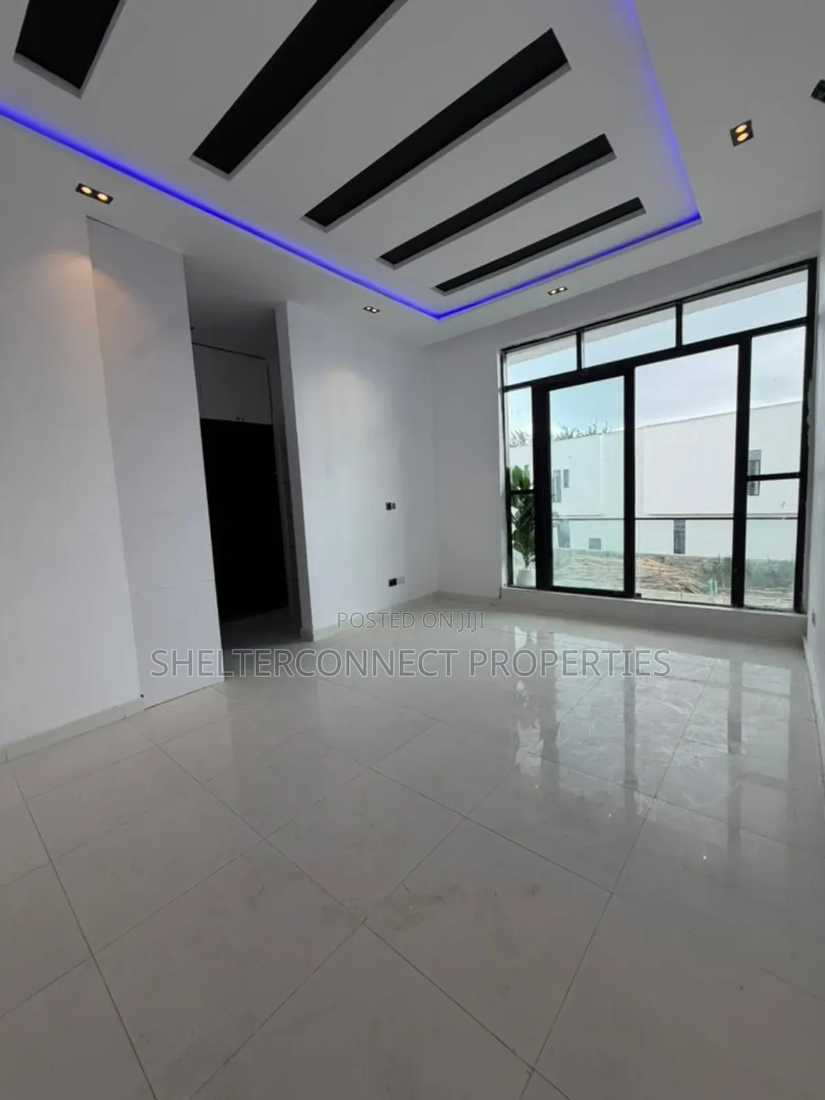 3bdrm Duplex in Ikota for sale in Ikota