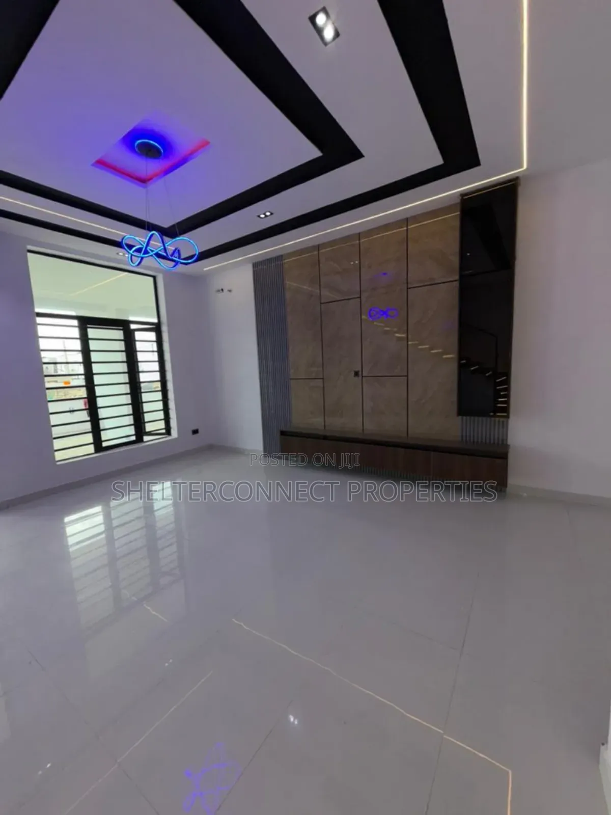 3bdrm Duplex in Ikota for sale in Ikota