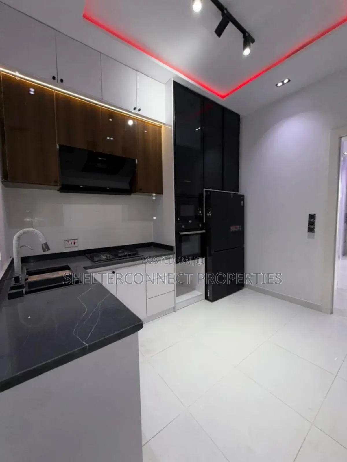 3bdrm Duplex in Ikota for sale in Ikota