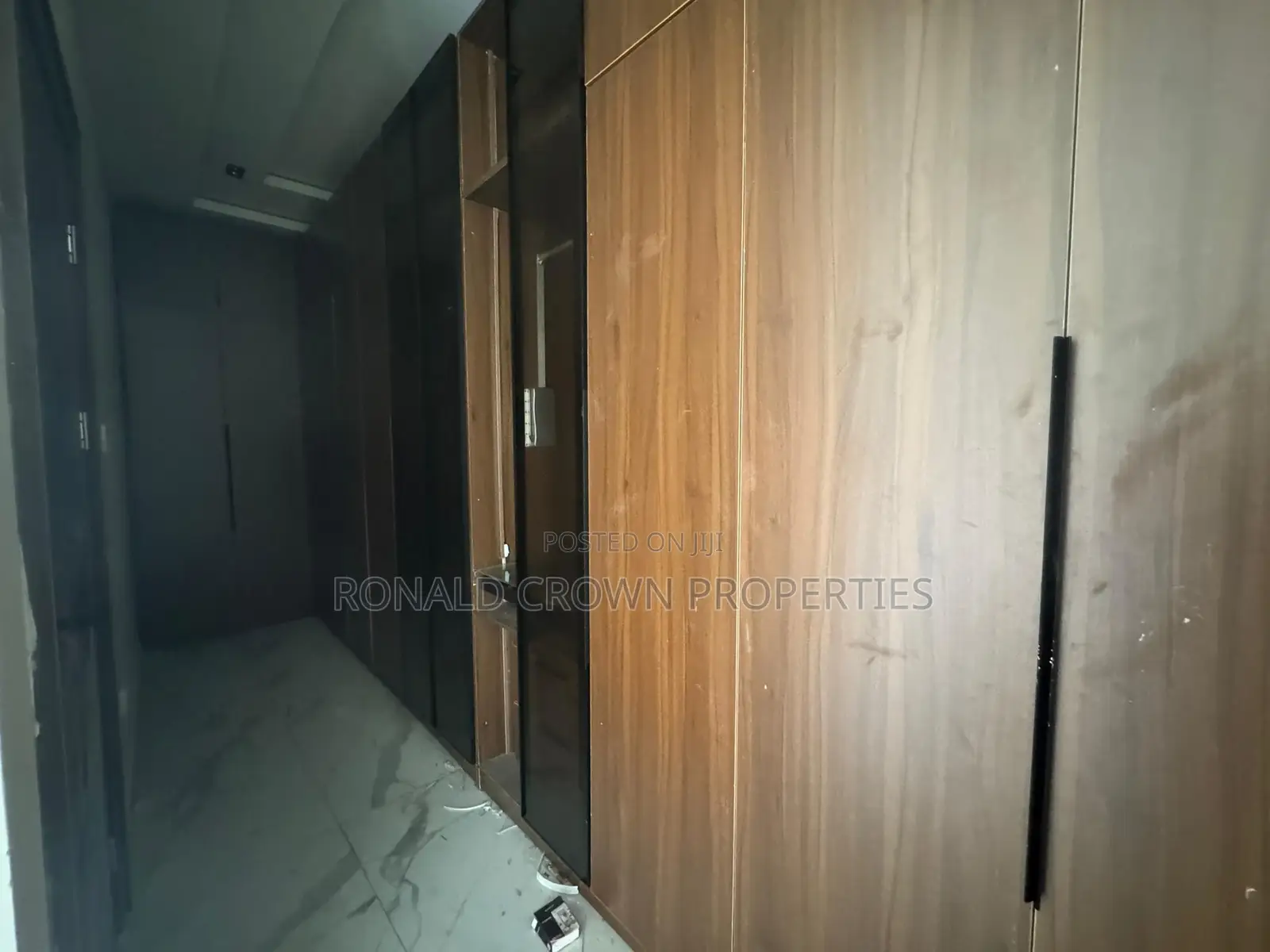 4bdrm Duplex in Omole Phase 2 for sale in Omole Phase 2