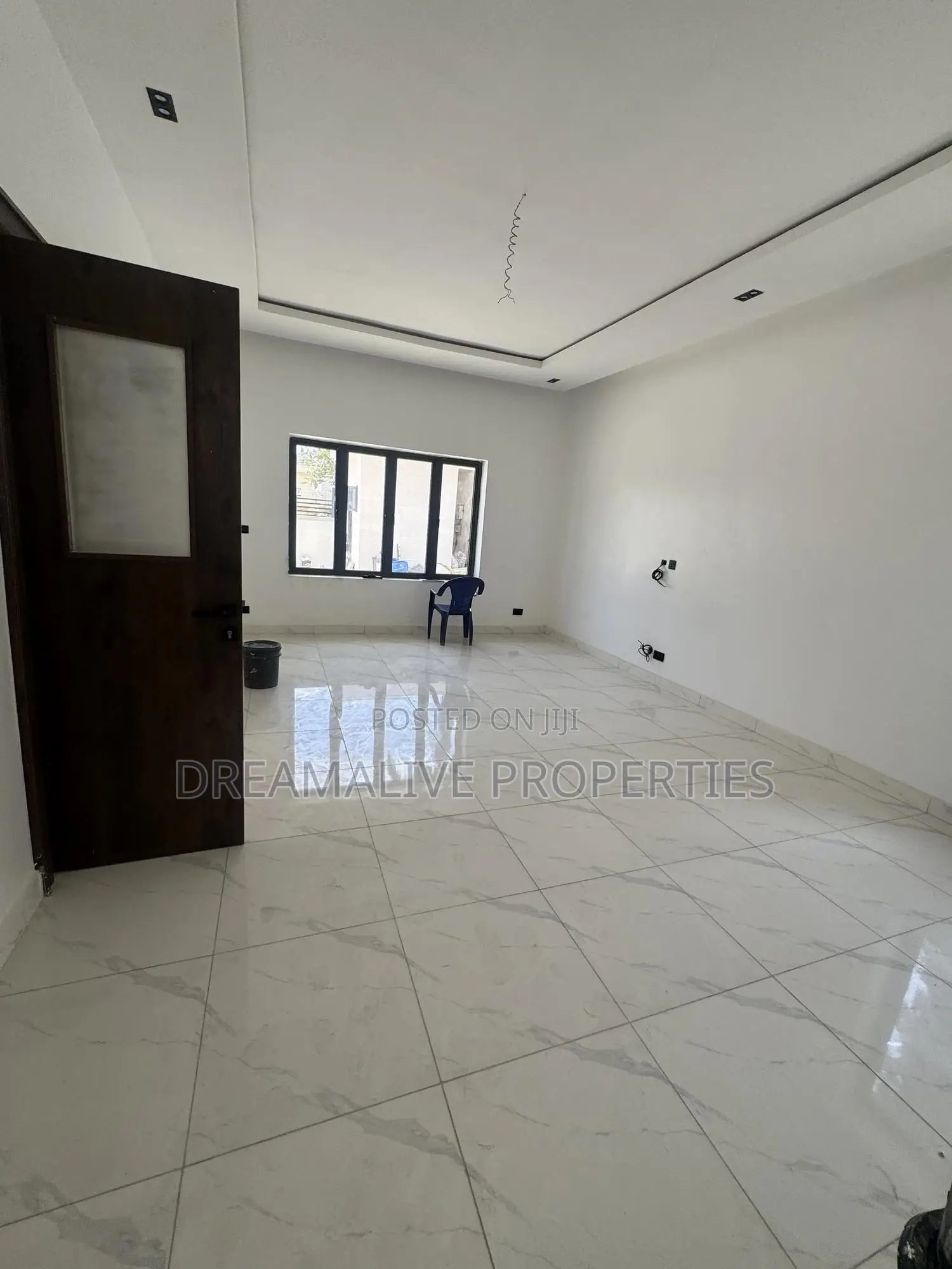 4bdrm Duplex in An Estate, Gwarinpa for sale in Gwarinpa