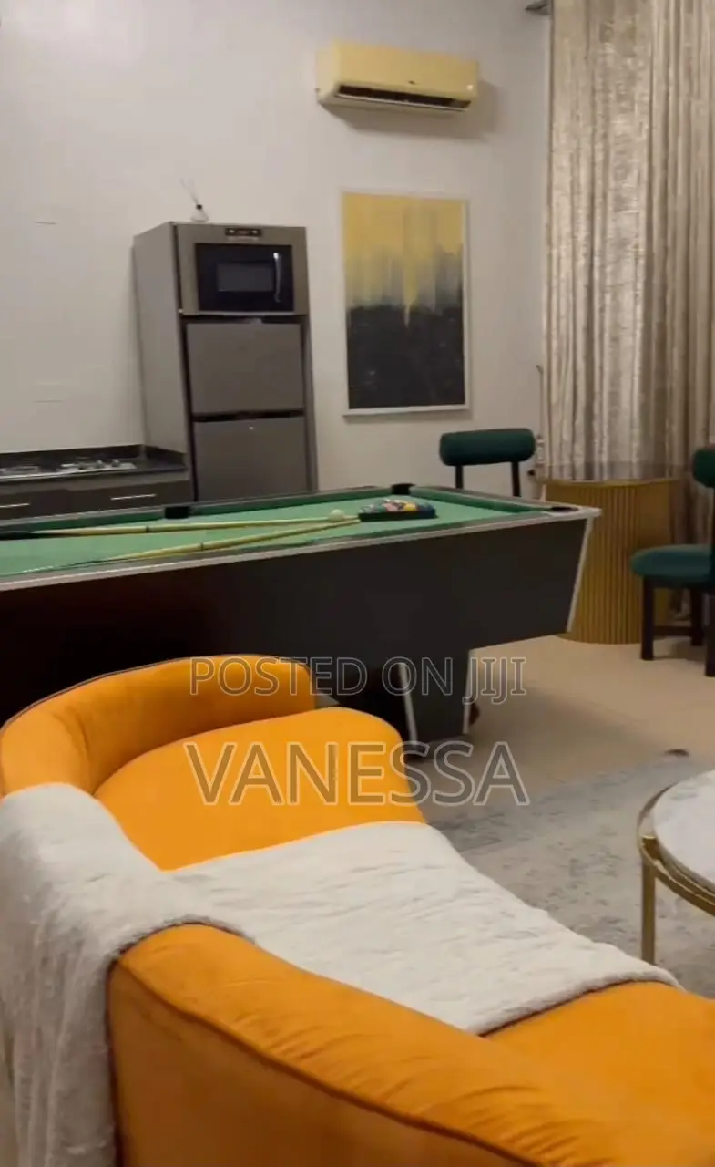 Spacious 1bedroom Apartment Lekki Phase1 With Snooker and Ps5 in Lekki Phase 1