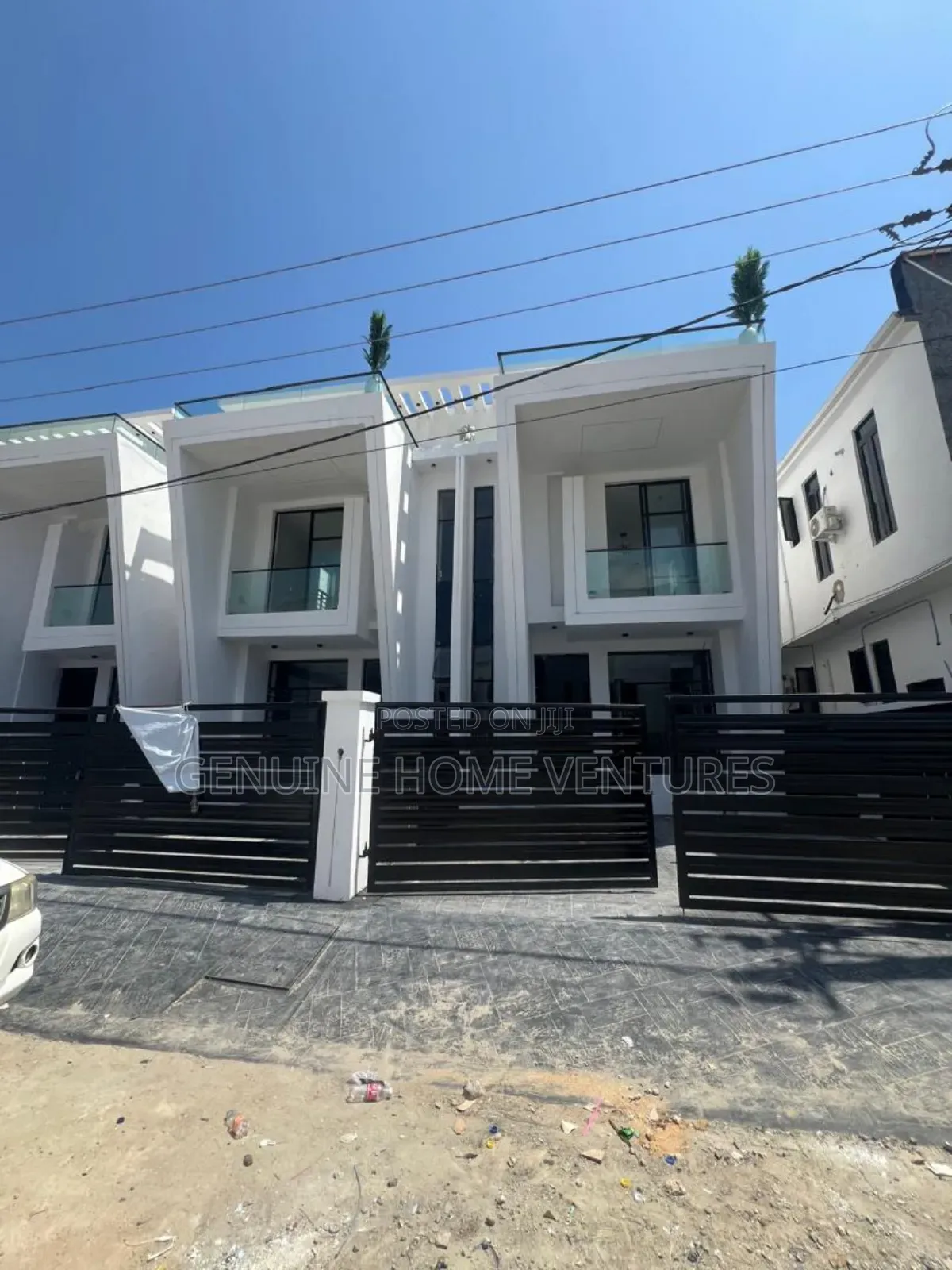 4bdrm Duplex in Ikota for sale in Ikota