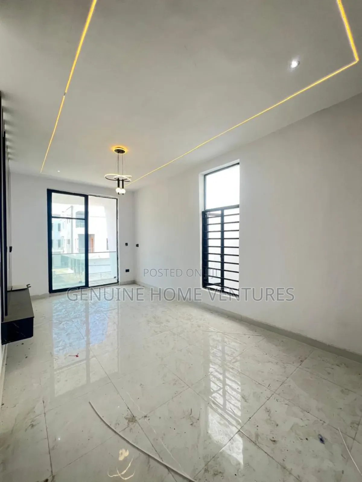 4bdrm Duplex in Ikota for sale in Ikota