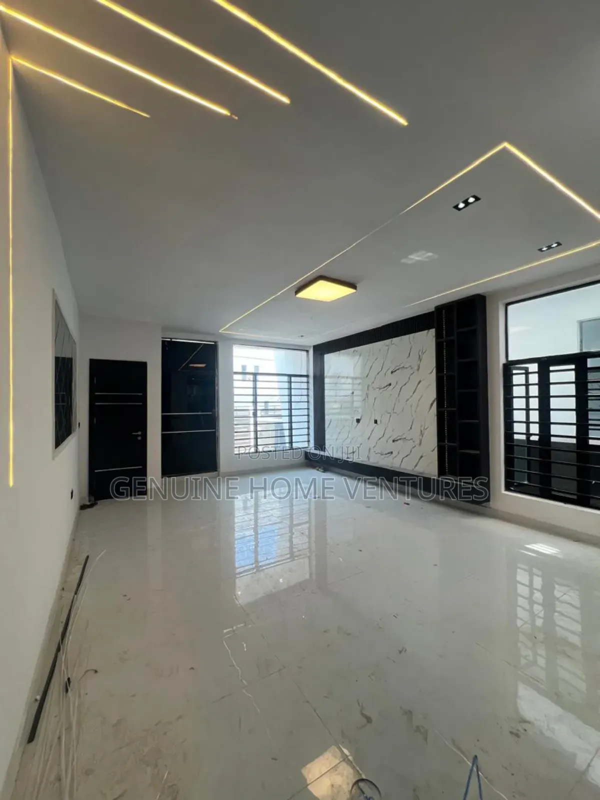 4bdrm Duplex in Ikota for sale in Ikota