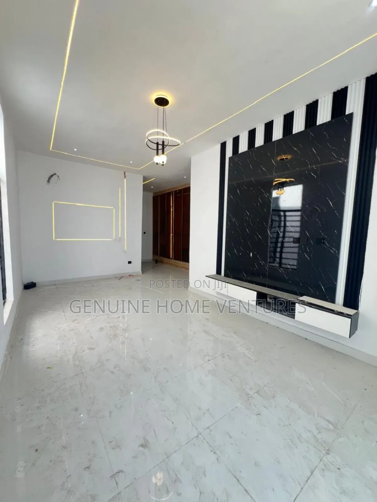 4bdrm Duplex in Ikota for sale in Ikota