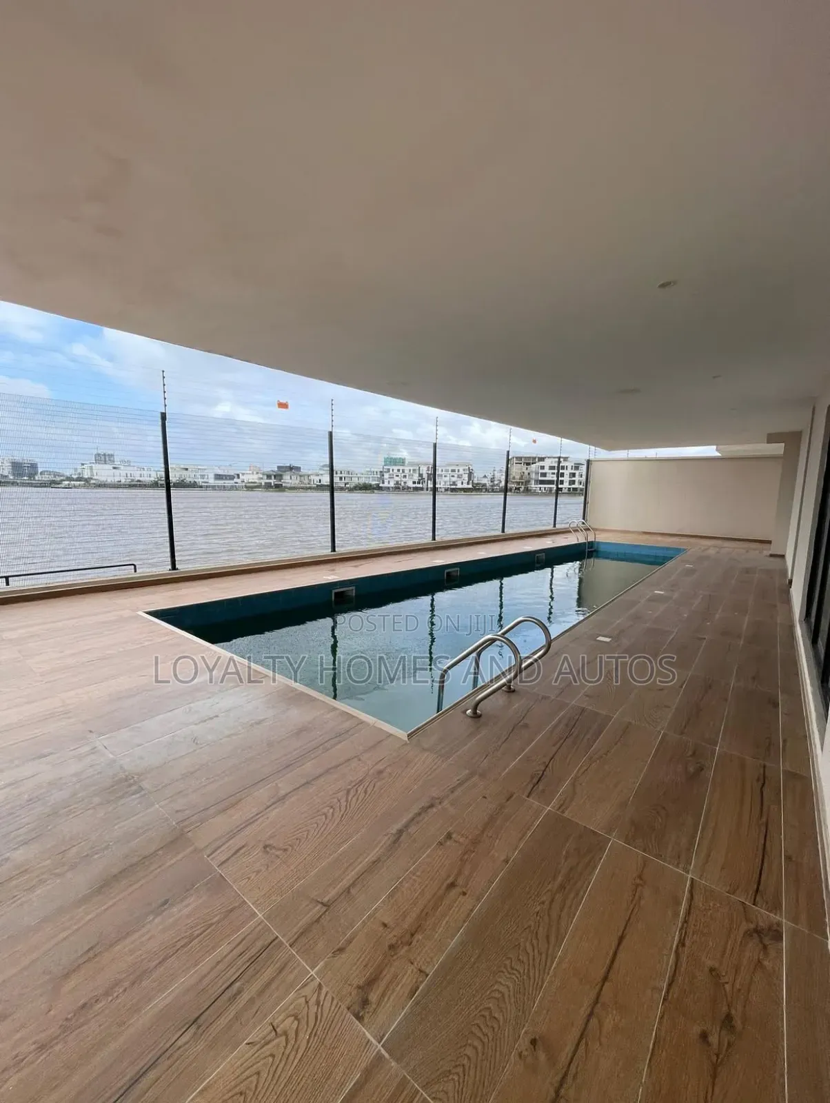 6bdrm Duplex in Banana Island for sale in Banana Island