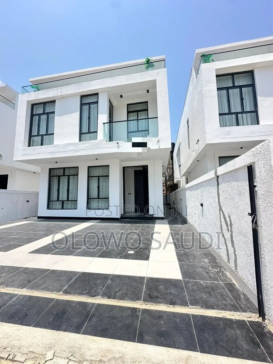 5bdrm Duplex in Chevron Toll Gate, Lekki Phase 1 for sale in Lekki Phase 1