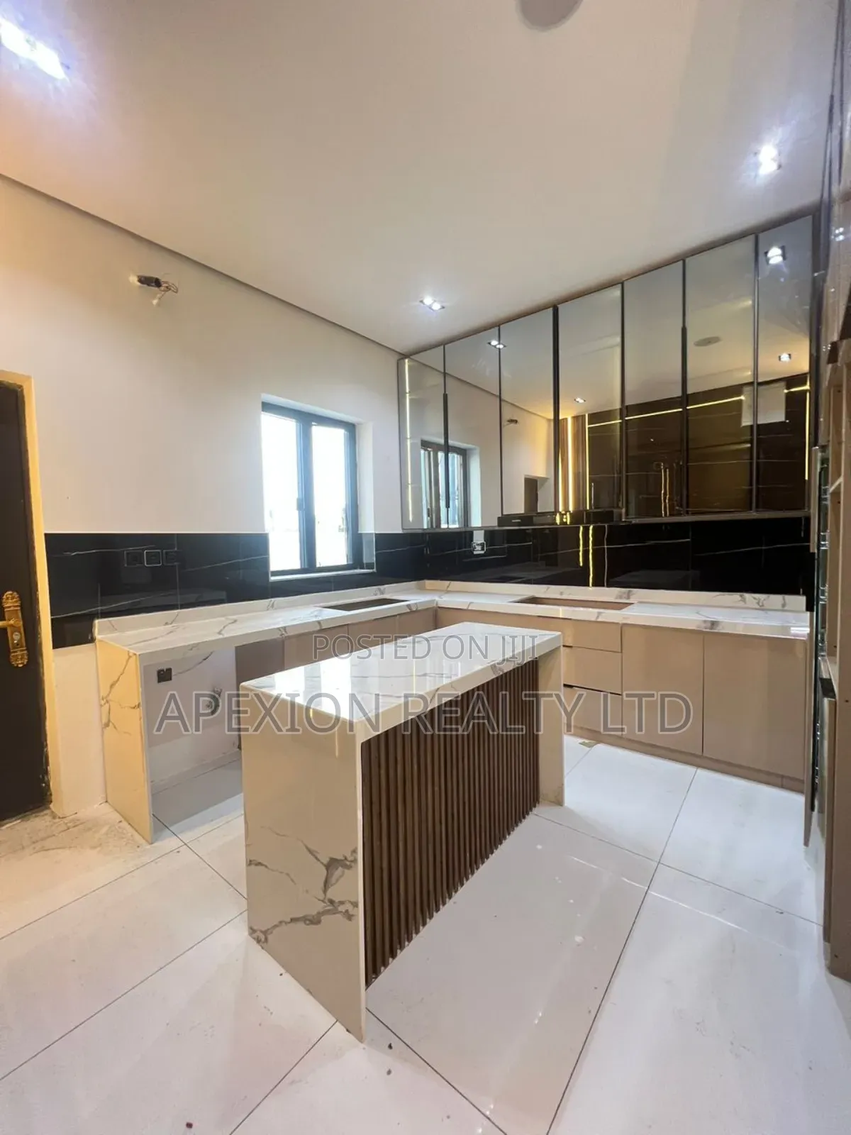 4bdrm Duplex in Royal Pine Estate, Lekki Phase 2 for sale in Lekki Phase 2