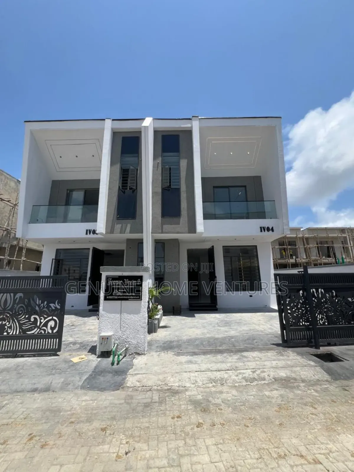 4bdrm Duplex in Ikota for sale in Ikota