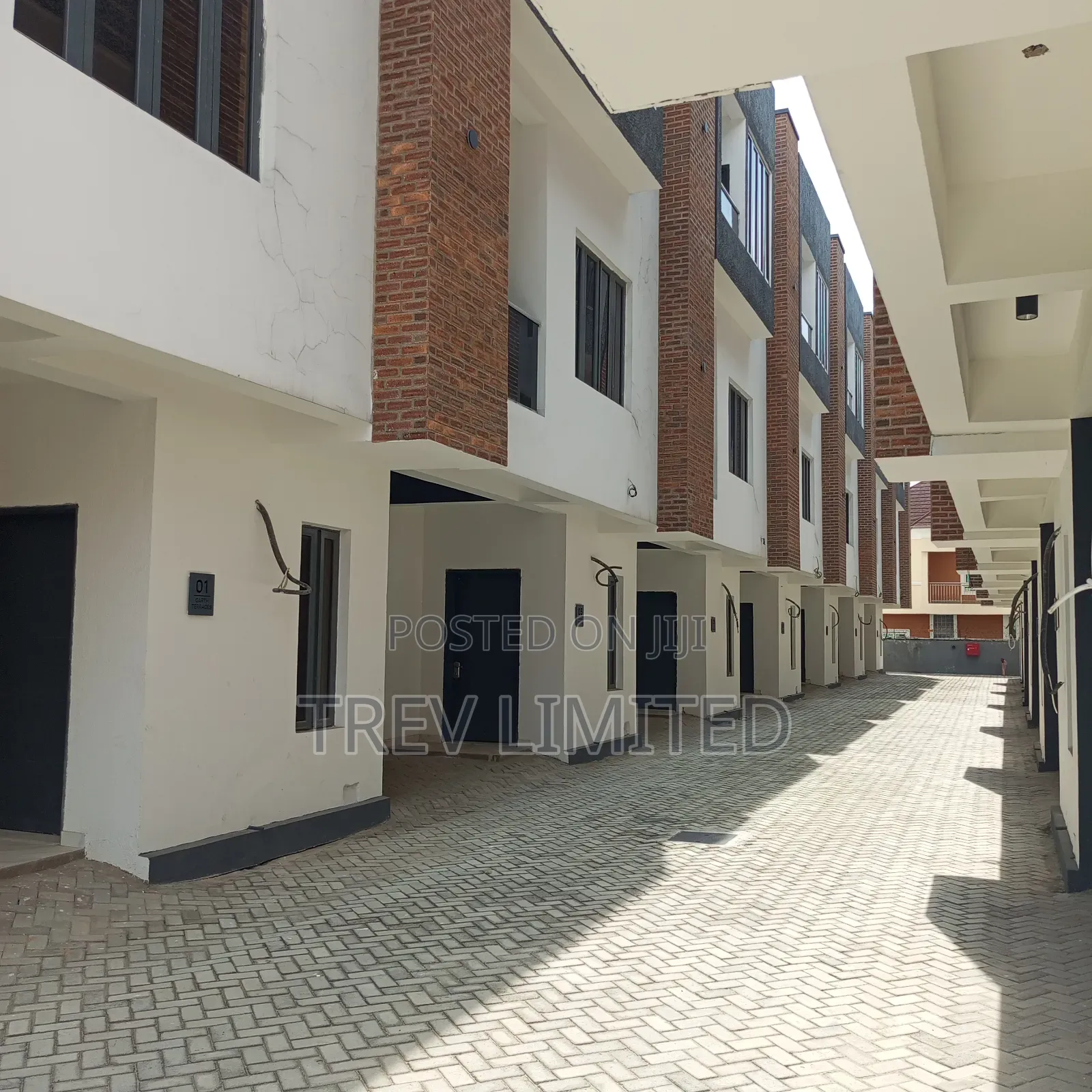 4bdrm Duplex in Ologolo Lekki Lagos for sale in Ologolo