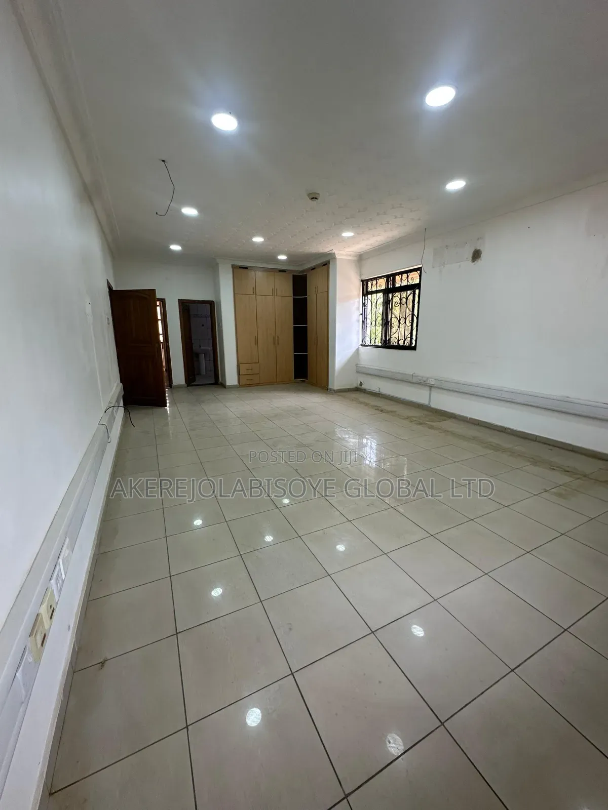 10bdrm Duplex in Wuse 2 Abuja for rent in Wuse 2