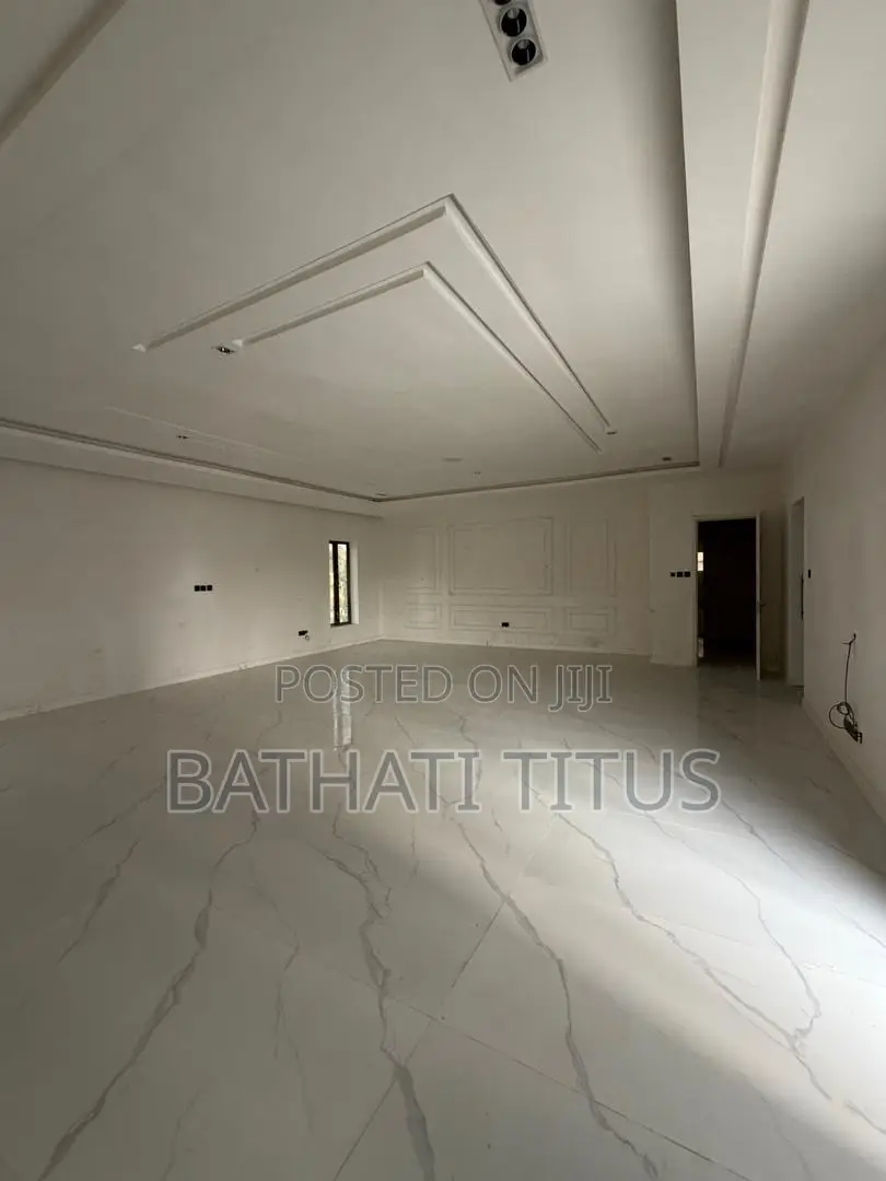 6bdrm Duplex in Katampe Extension for sale in Katampe Extension