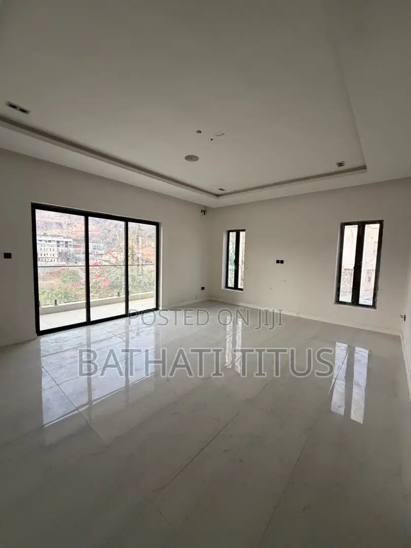 6bdrm Duplex in Katampe Extension for sale in Katampe Extension