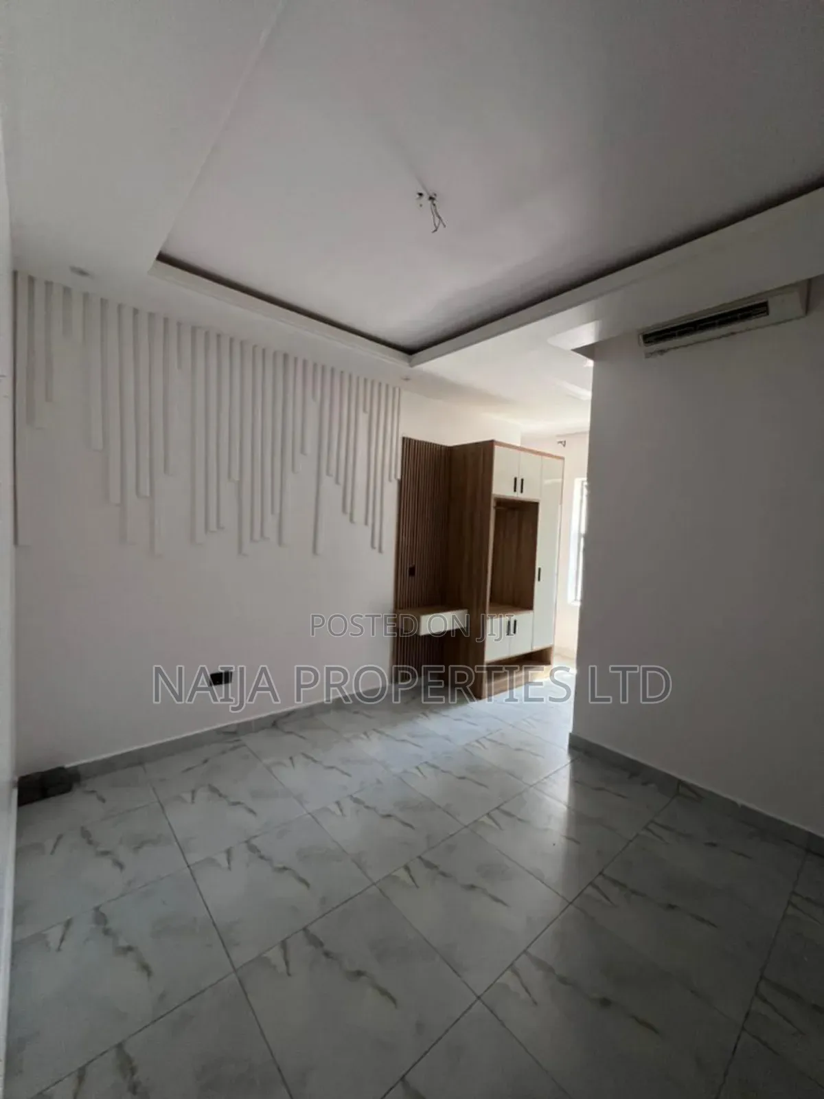 2bdrm Maisonette in Off Freedom Way, Lekki Phase 1 for rent in Lekki Phase 1