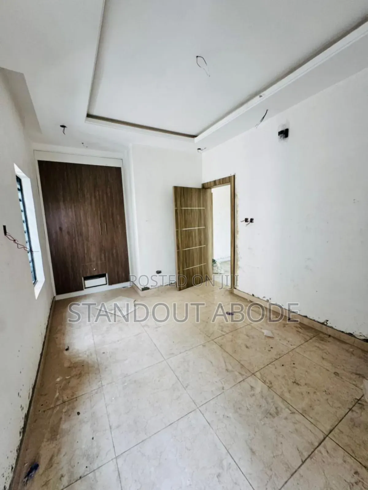 5bdrm Duplex in In An Estate, Allen Avenue for sale in Allen Avenue