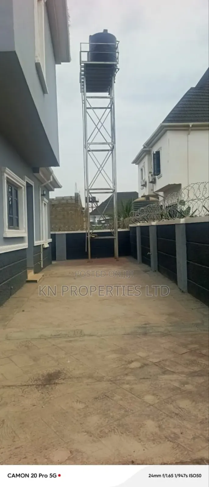5bdrm Duplex in Estate Environment, Pyakasa for rent in Pyakasa