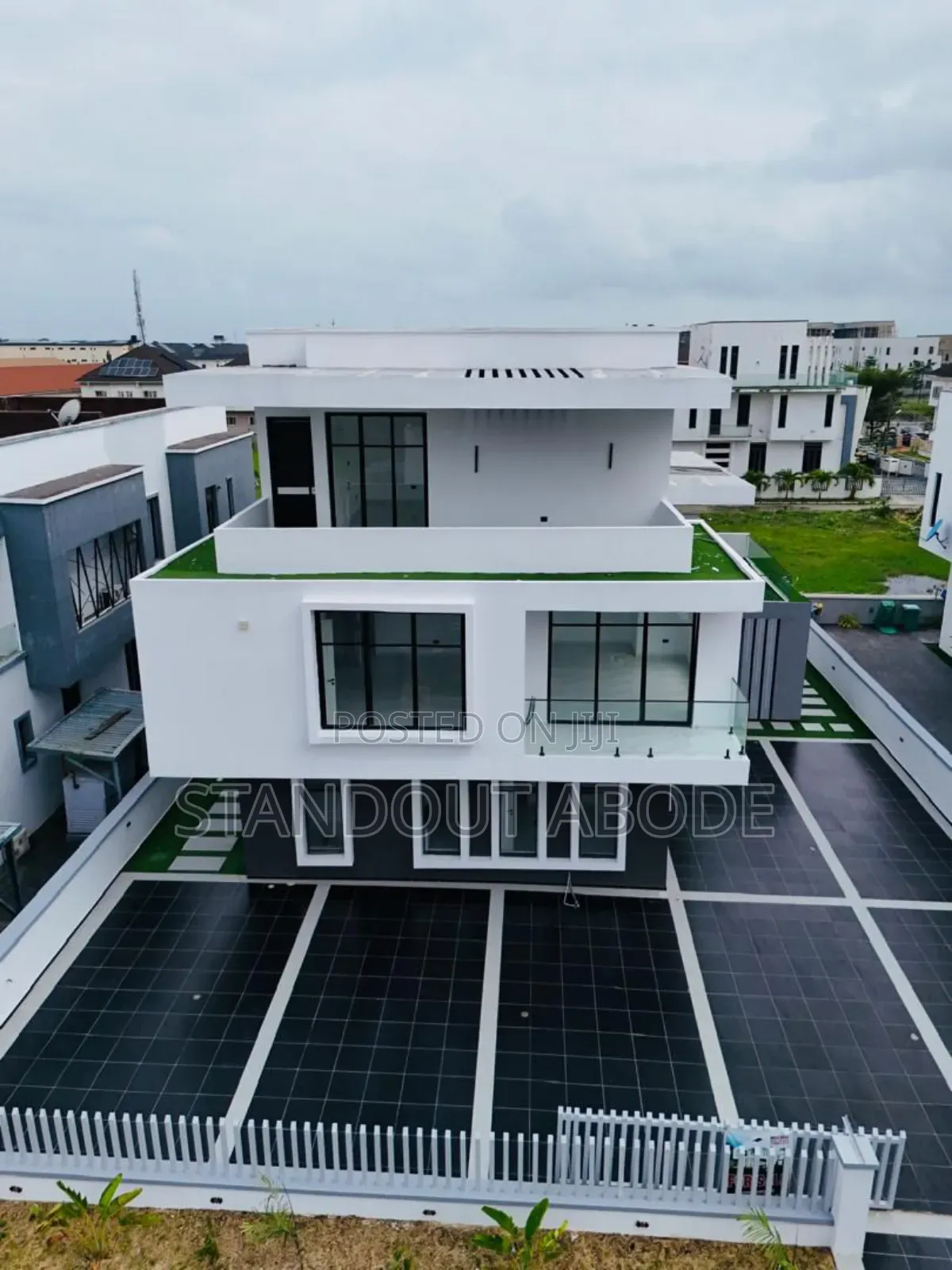 5bdrm Duplex in In A Call To Access, Adeniyi Jones for sale in Adeniyi Jones
