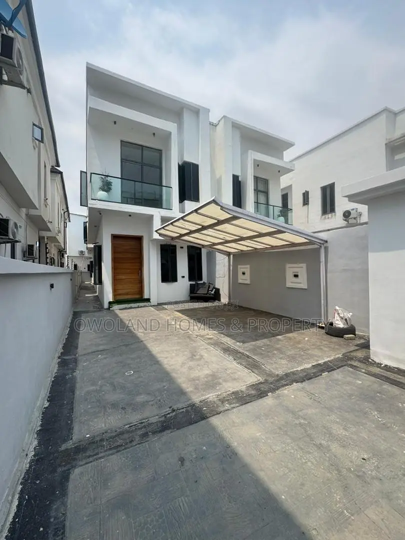 4bdrm Duplex in Orchid Estate, Ikota for rent in Ikota