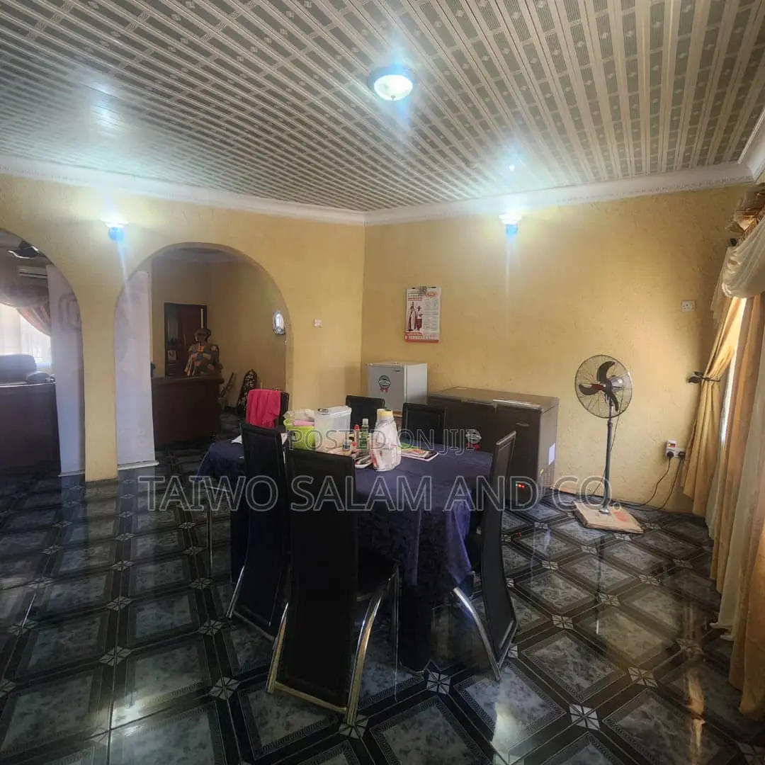 3bdrm Bungalow in Akala Express for sale in Akala Express