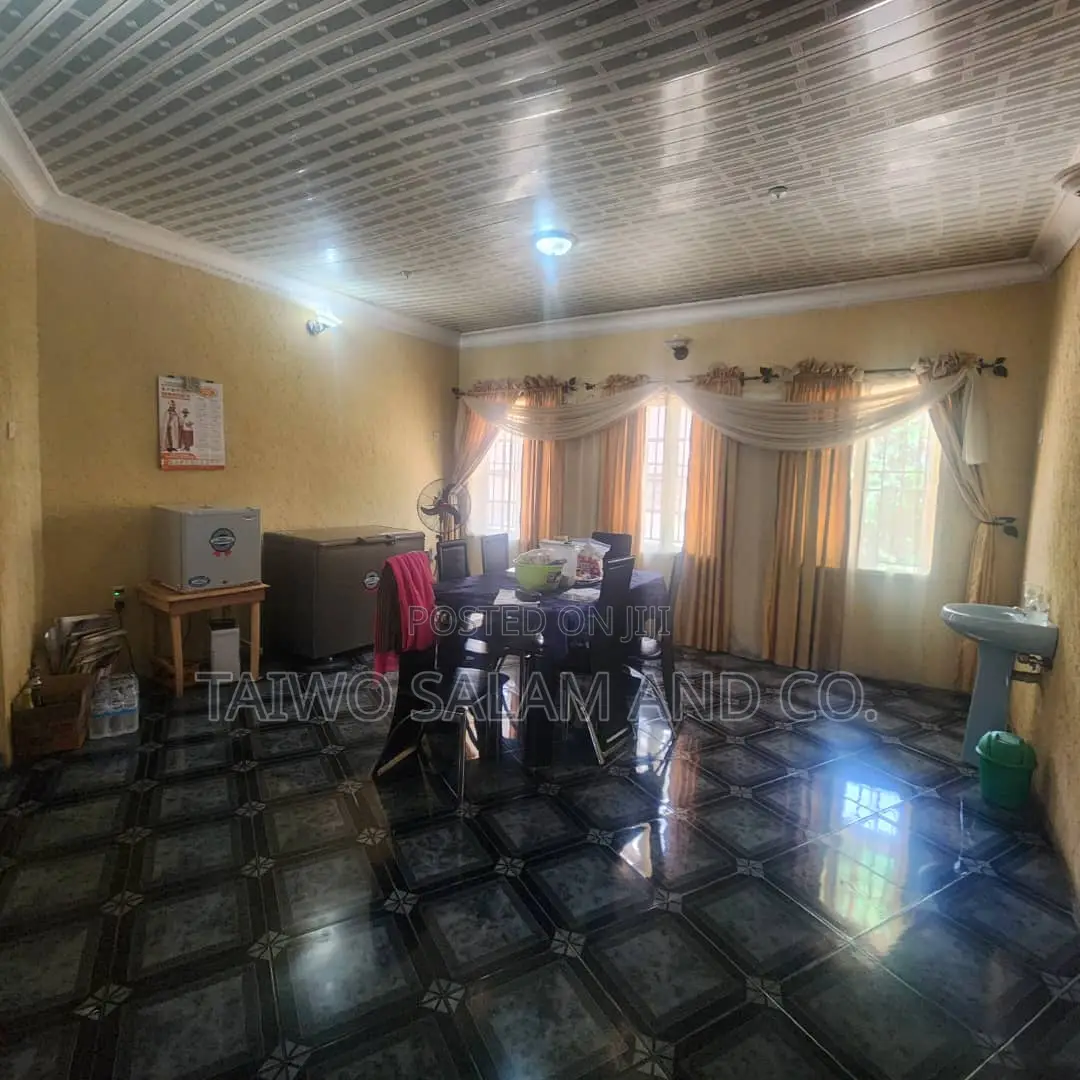 3bdrm Bungalow in Akala Express for sale in Akala Express