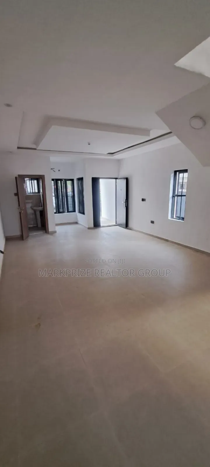 4bdrm Duplex in Lekki Scheme 2 for sale in Lekki Phase 2