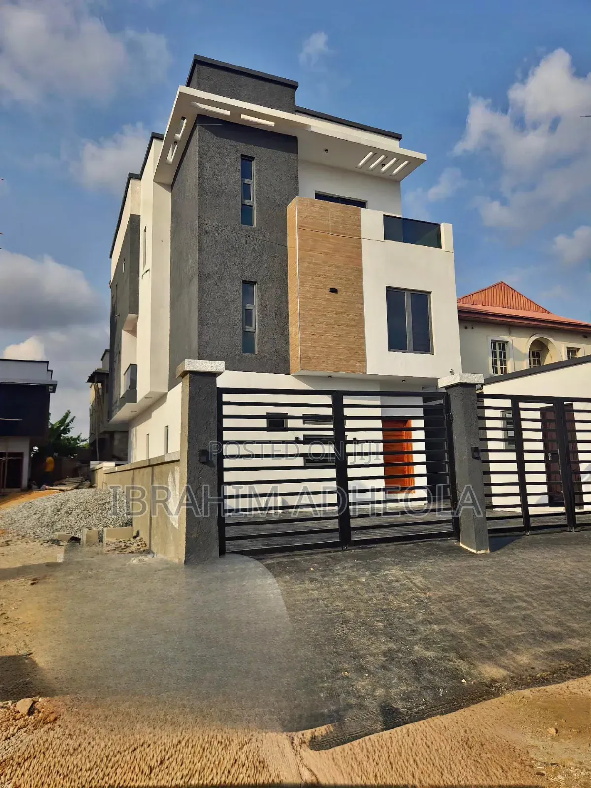 4bdrm Duplex in Gbagada Phase2 for sale in Phase 2