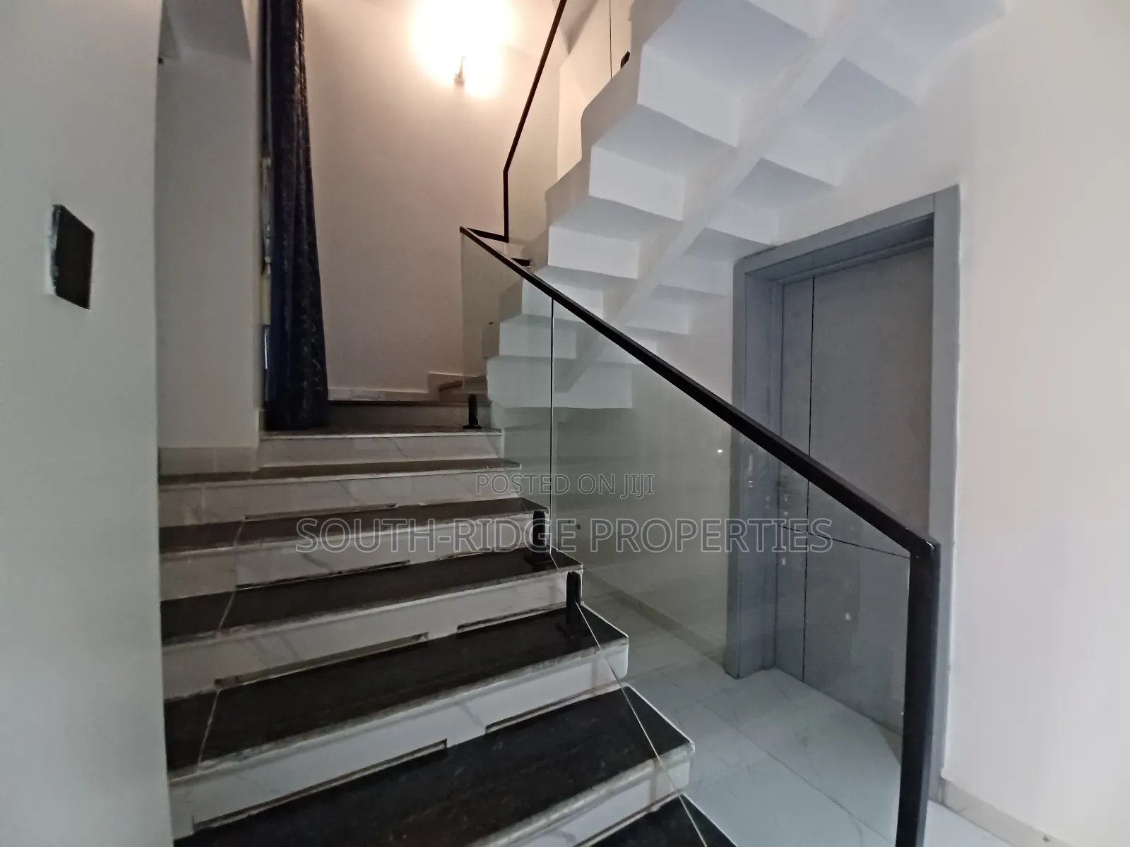 Furnished 5bdrm Townhouse / Terrace in Durumi for rent in Durumi