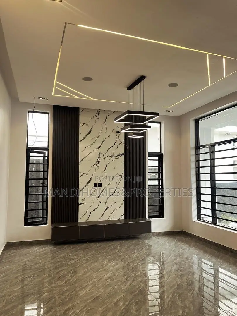 4bdrm Duplex in Lekki for sale in Lekki