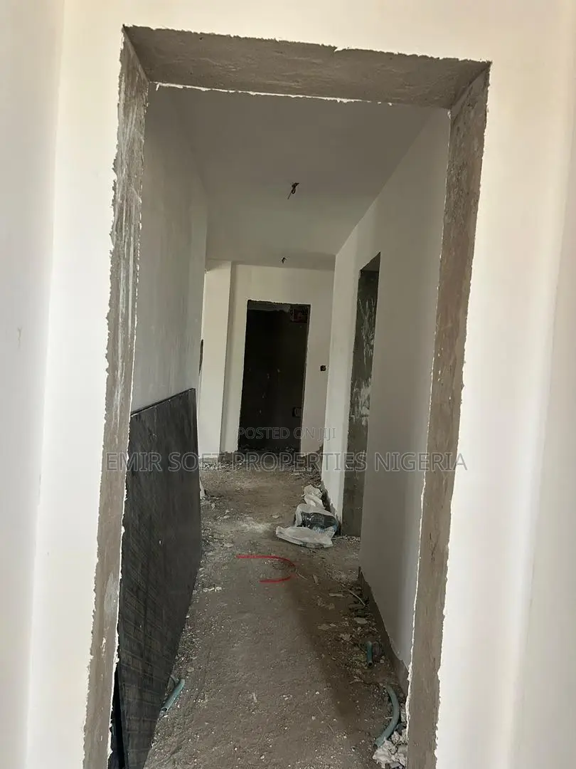 4bdrm Duplex in Fort Court Estate,, Apata for sale in Apata