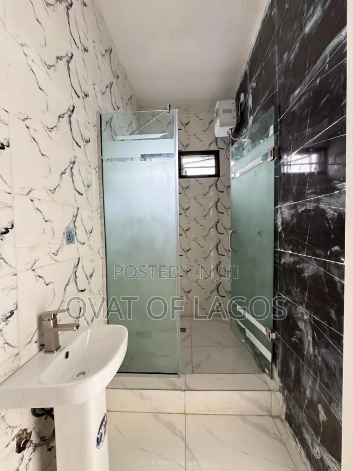 3bdrm Duplex in Ikota for rent in Ikota