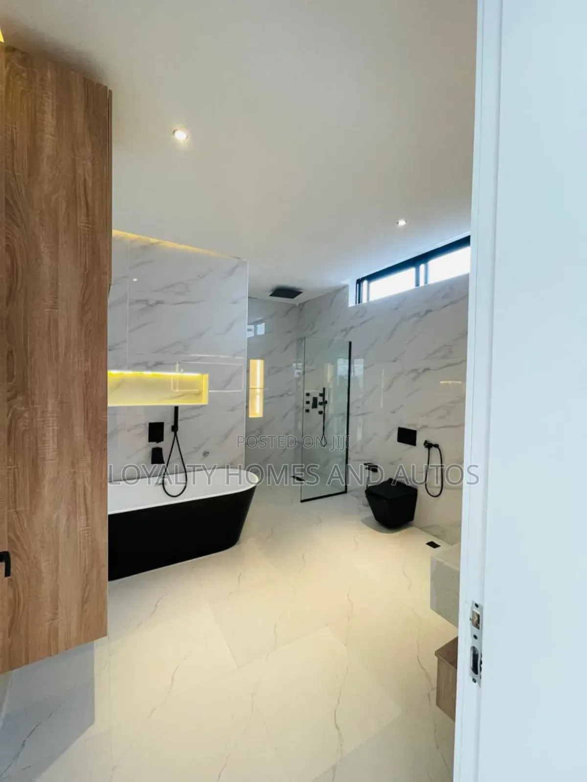 5bdrm House in Lekki for sale in Lekki