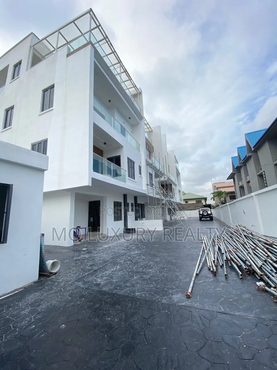 4bdrm Apartment in Lekki Phase 1 for rent in Lekki Phase 1