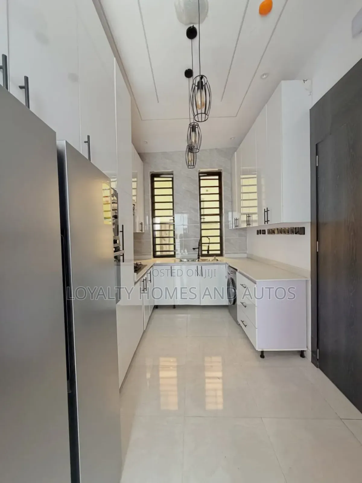 7bdrm Duplex in GRA Phase 2 Shangisha for sale in GRA Phase 2 Shangisha