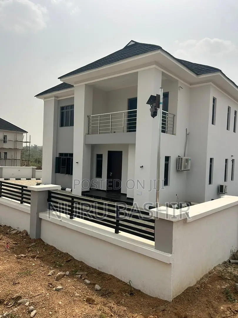 4bdrm Duplex in Fort Court Estate, Akala Express for sale in Akala Express