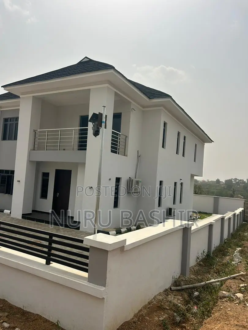 4bdrm Duplex in Fort Court Estate, Akala Express for sale in Akala Express