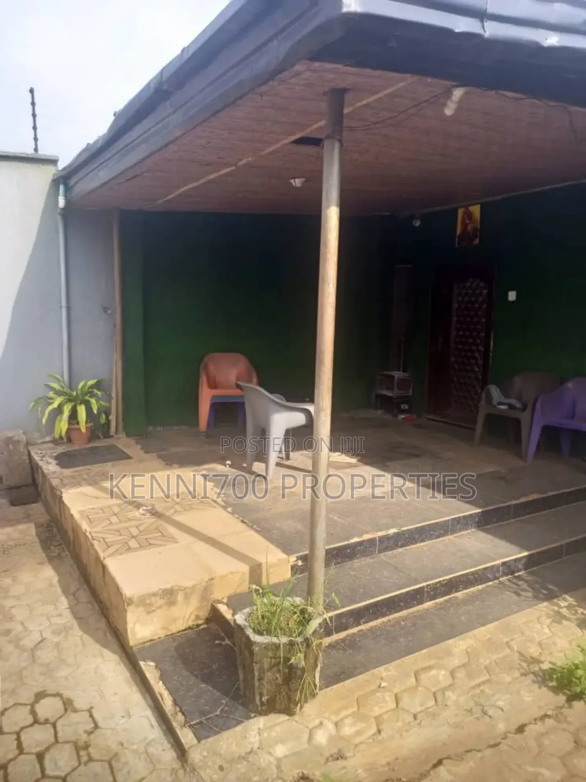 Bar and Lounge for Sale at Oko Afor in Oko Afo