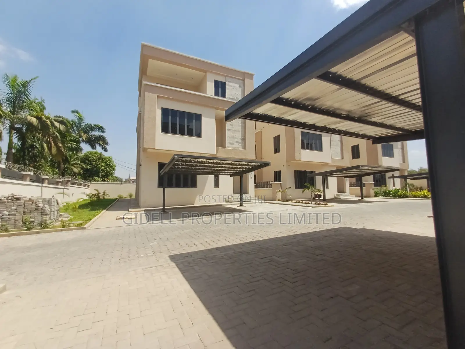 5bdrm Duplex in Zone 7 / Wuse for sale in Zone 7 / Wuse