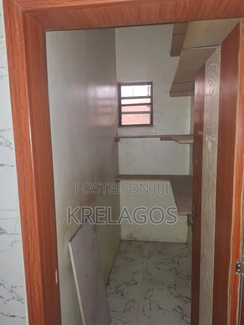 5bdrm Duplex in Agungi for sale in Agungi