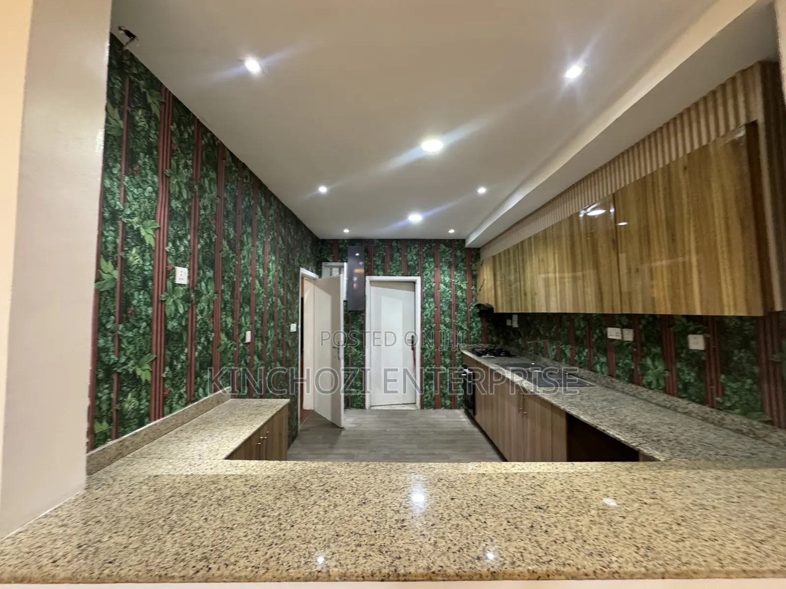 3bdrm Block of Flats in Lekk Phase 1 for rent in Lekki Phase 1