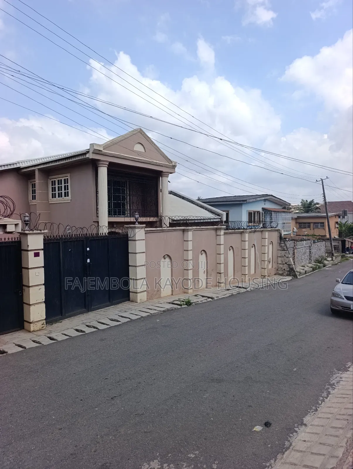 5bdrm Duplex in Tinubu Estate, Ibadan for sale in Ibadan