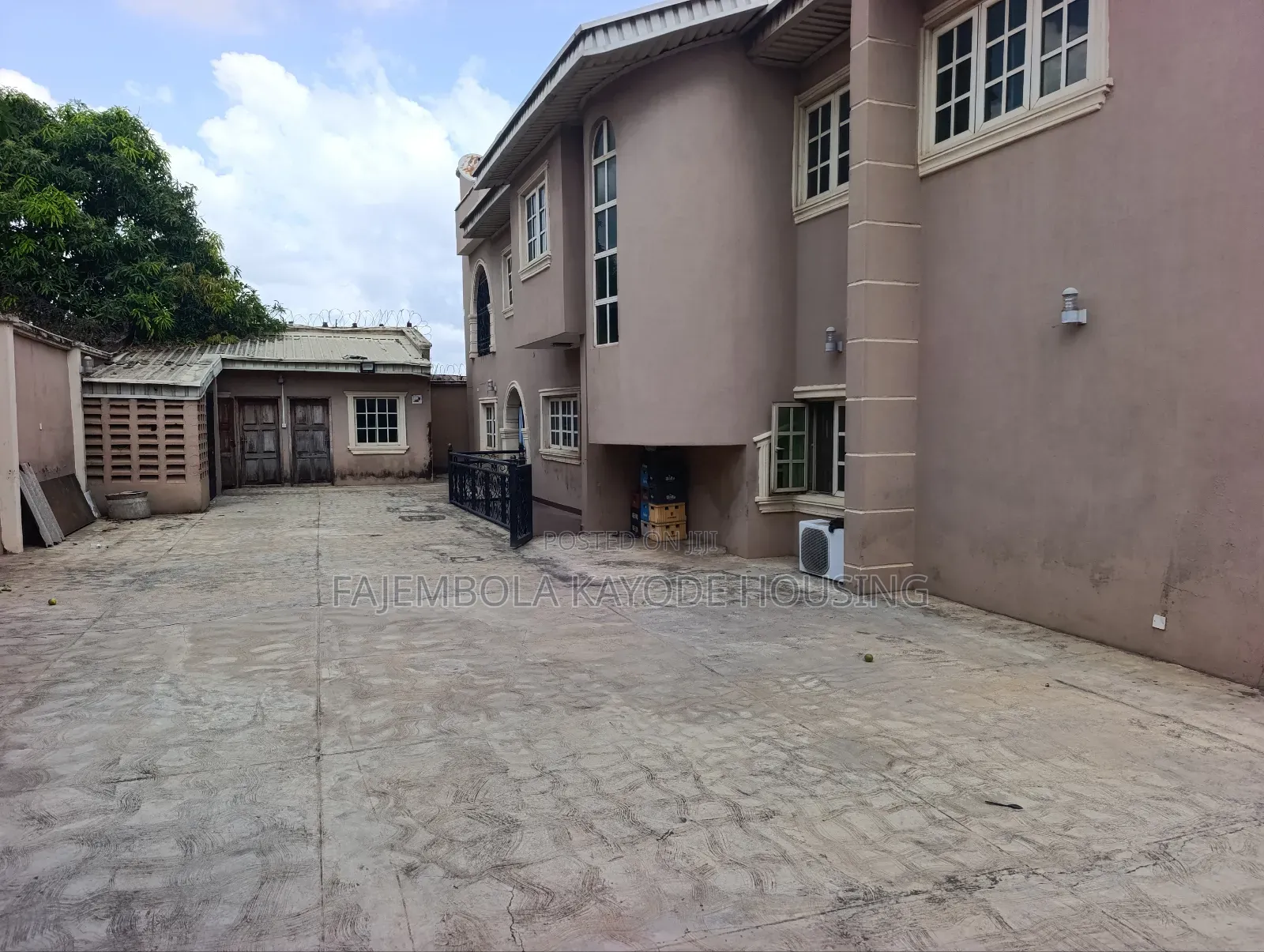 5bdrm Duplex in Tinubu Estate, Ibadan for sale in Ibadan