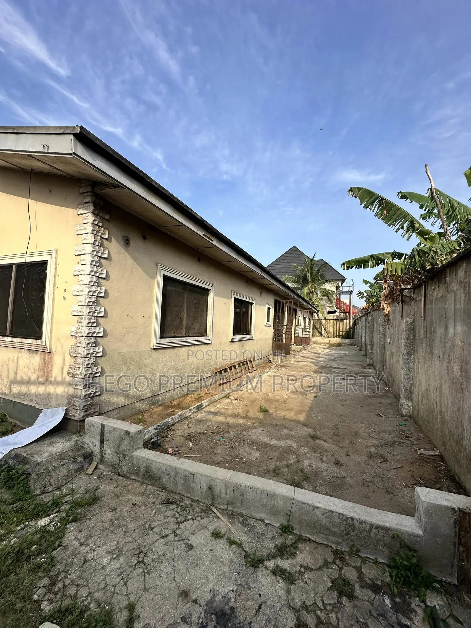 3bdrm Bungalow in Road 6, New Layout for sale in New Layout