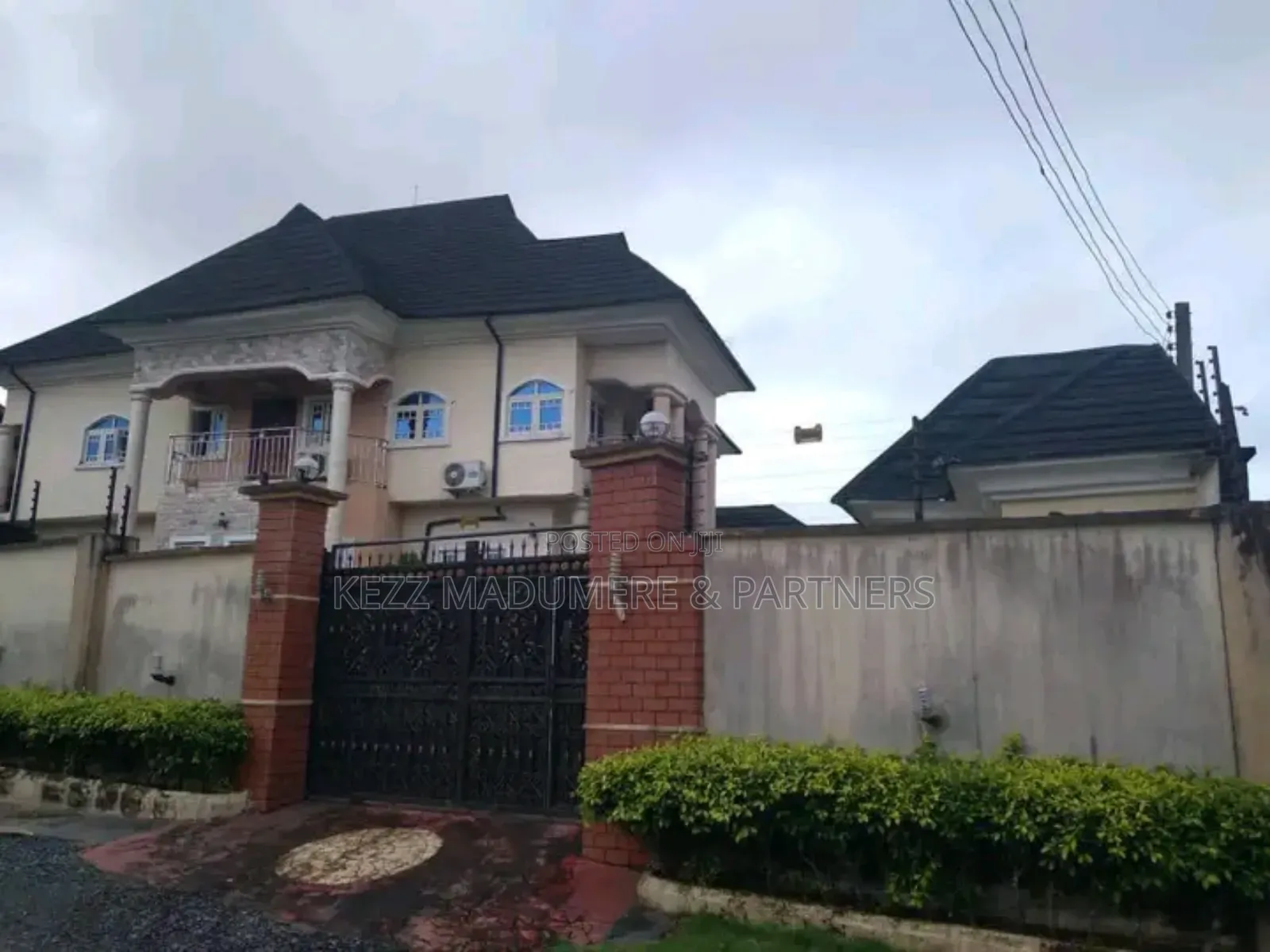 6bdrm Duplex in Aig Area,  Calabar , for sale in Calabar