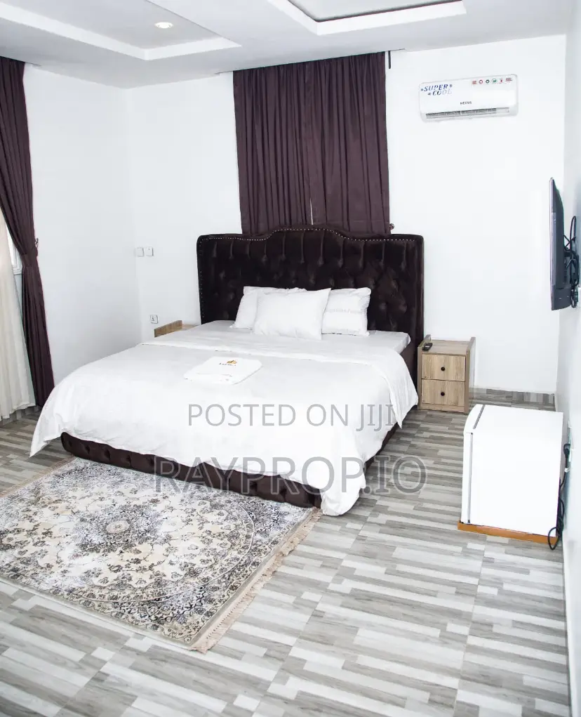 E6dc1vwr - 5 Bedroom Shortlet in Lifecamp Abuja in Life Camp